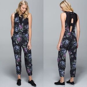 Rare Lululemon Party Onesie Garden Party Smooth Silver Multi Jumpsuit Sz 4